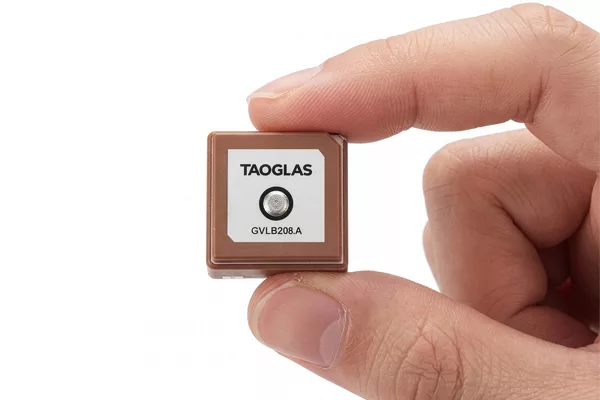 هوائي GNSS مزدوج من Taoglas: دقة أعلى للأساطيل 2026